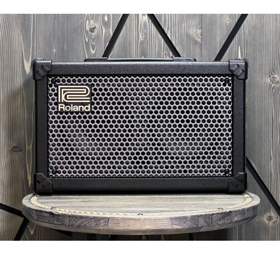Roland Cube Street ST гитарный комбоусилитель USED