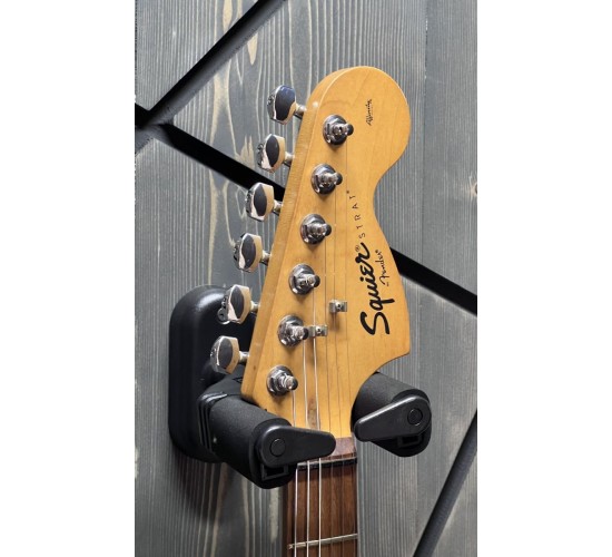 Fender Squier Affinity Stratocaster HSS электрогитара, цвет cosmo black USED