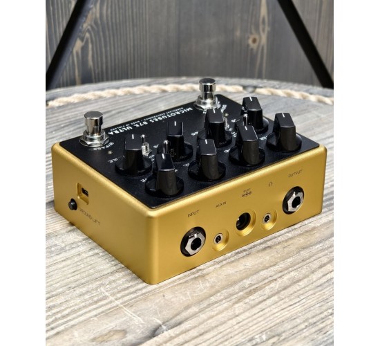 Darkglass Electronics Microtubes B7K Ultra V2 Aux Limited Gold басовый эффект, выставочный образец