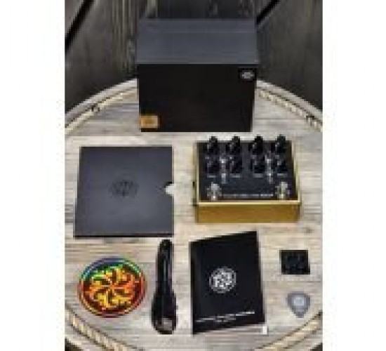 Darkglass Electronics Microtubes B7K Ultra V2 Aux Limited Gold басовый эффект, выставочный образец