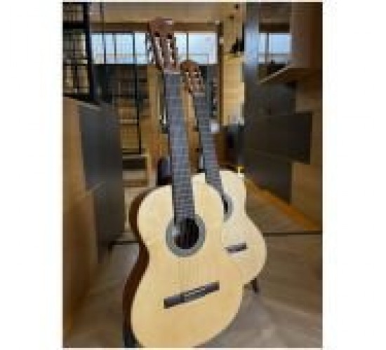 Perez 600 Abeto Caramelo классическая гитара, покрашенная Caramelo, Испания