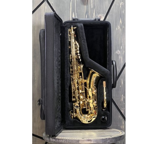 Yamaha YAS-280 альт-саксофон студенческий USED