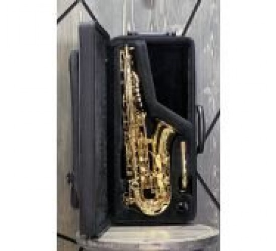 Yamaha YAS-280 альт-саксофон студенческий USED