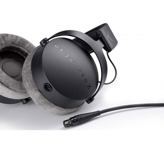 Beyerdynamic DT 700 PRO X Студийные наушники с закрытой конструкцией circumaural