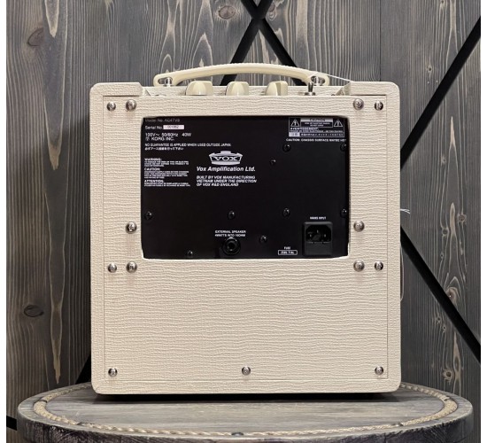 VOX AC4TV8 гитарный ламповый комбоусилитель USED