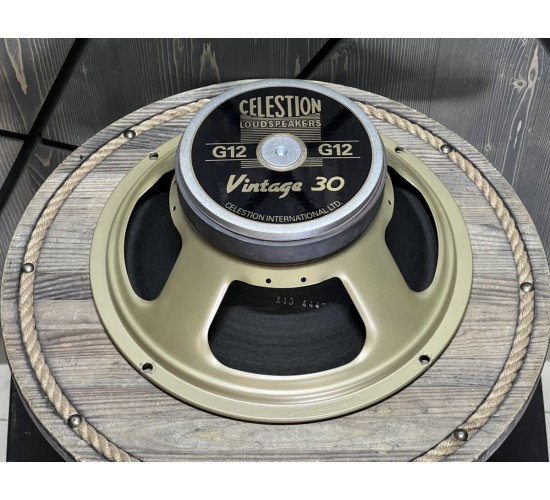 Celestion G12 Vintage 30 T3904A динамик для гитарных комбо 16Ohm, 12
