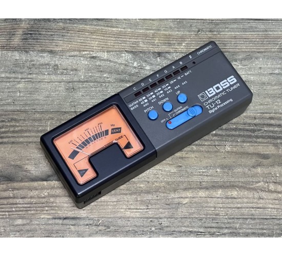 Boss TU-12 Tuner хроматический тюнер USED