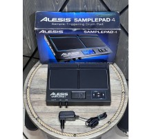 Alesis Samplepad 4 перкуссионный сэмплер USED