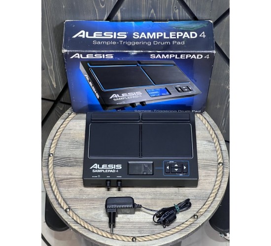 Alesis Samplepad 4 перкуссионный сэмплер USED