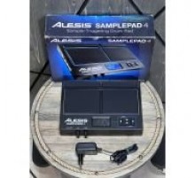 Alesis Samplepad 4 перкуссионный сэмплер USED