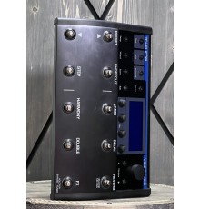 TC Helicon Voicelive 2 напольный вокальный процессор эффектов USED