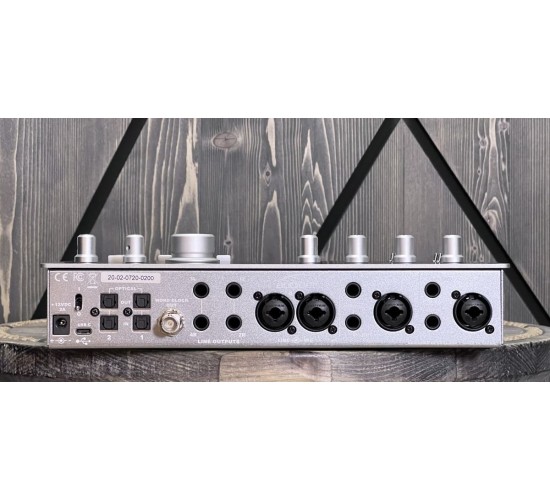 Audient iD44 профессиональный студийный аудиоинтерфейс USED