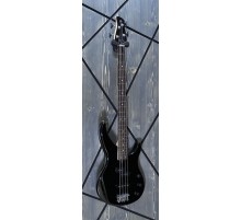 Yamaha TRBX174 BL бас-гитара, цвет черный USED