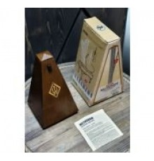 Wittner Pyramide 813M метроном, цвет коричневый, Германия USED