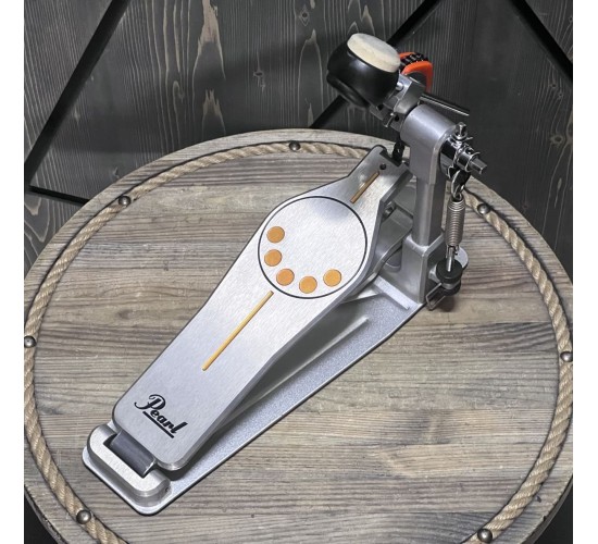 Pearl P-930 педаль для бас барабана с цепным приводом USED