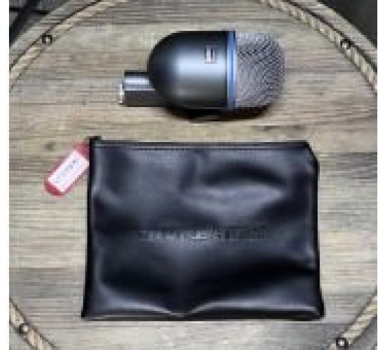 Shure BETA52A Микрофон динамический суперкардиоидный для бас-барабана Мексика (Б/У)