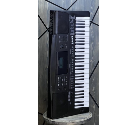 Yamaha PSR-E463 синтезатор USED