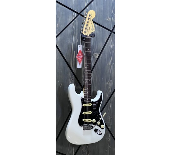 Fender American Performer Stratocaster Arctic White электрогитара, белая, США, выставочный образец
