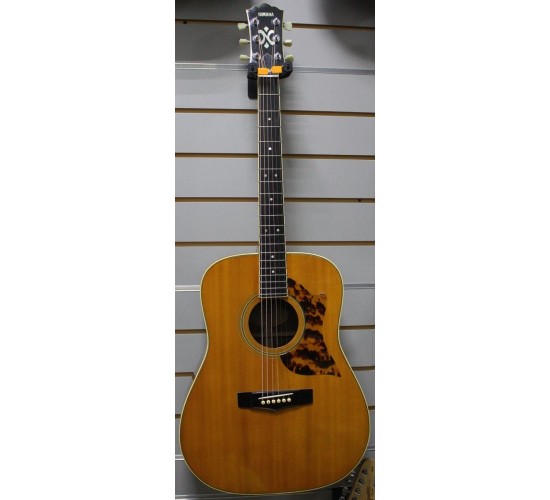 Yamaha N-500 акустическая гитара USED