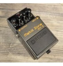 Boss MT-2 Metal Zone гитарная педаль перегруза USED