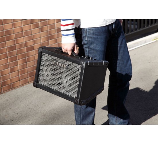 Roland CUBE-ST2 комбоусилитель