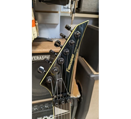 Fernandes Limited Edition STJ-75 BK электрогитара, цвет черный, Япония USED