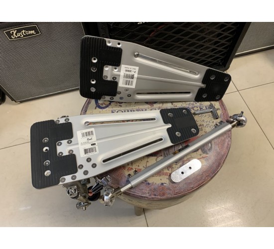 Pearl P-3002D Eliminator Demon педаль для бас барабана двойная, жесткий привод USED
