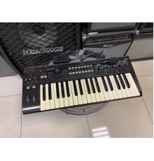 Korg R3 аналого-моделирующий синтезатор/вокодер USED