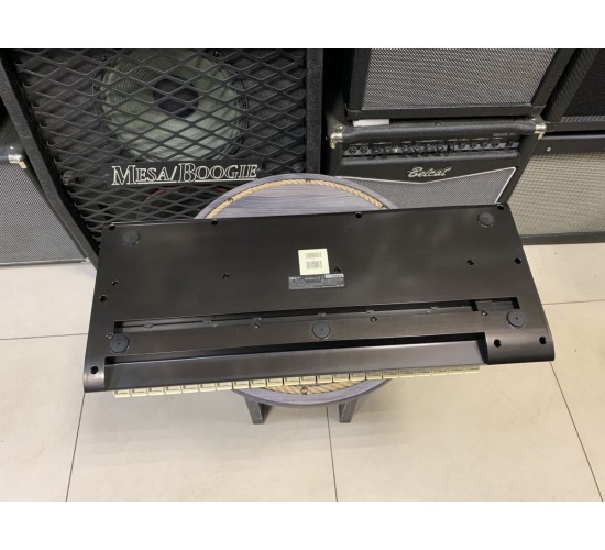 Korg R3 аналого-моделирующий синтезатор/вокодер USED