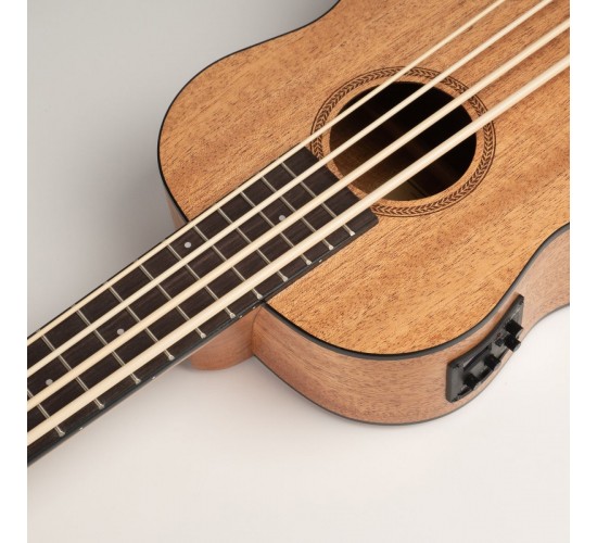Cascha HH-2175 Укулеле бас со звукоснимателем, с чехлом, цвет натуральный