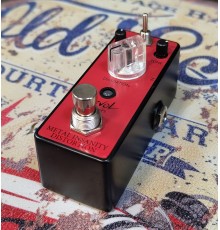 Revol Metal Insanity Distortion EMD-01 педаль дисторшн USED