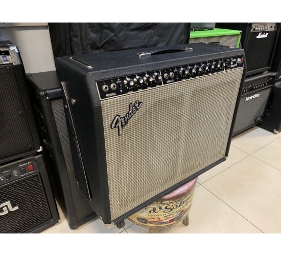 Fender Twin Reverb гитарный комбоусилитель, США начало 1980х USED