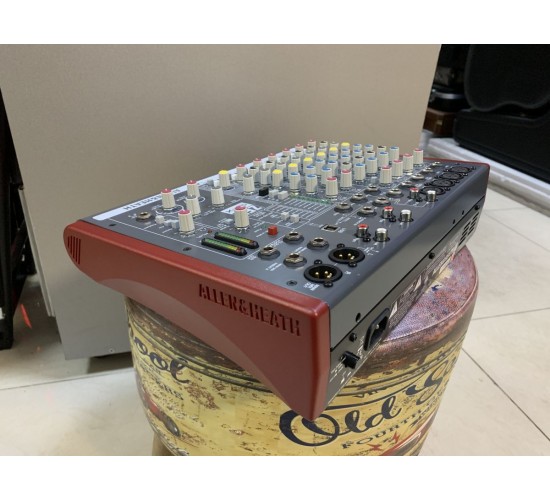 Allen & Heath ZED-10FX микшерный пульт USED