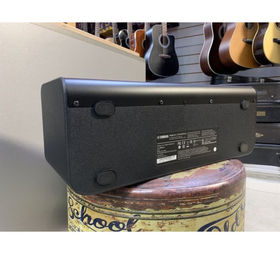 Yamaha THR30II Wireless гитарный комбоусилитель, цвет черный
