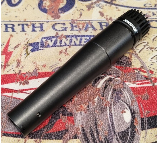 Shure SM57-LC динамический кардиоидный инструментальный микрофон, реплика, выставочный образец
