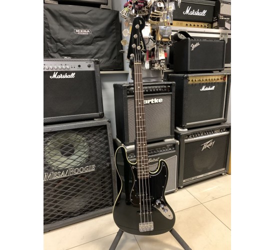 Fender Aerodyne Jazz Bass бас-гитара, цвет чёрный, Япония 2002-2004 USED