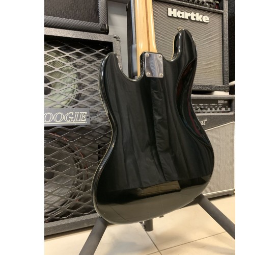 Fender Aerodyne Jazz Bass бас-гитара, цвет чёрный, Япония 2002-2004 USED