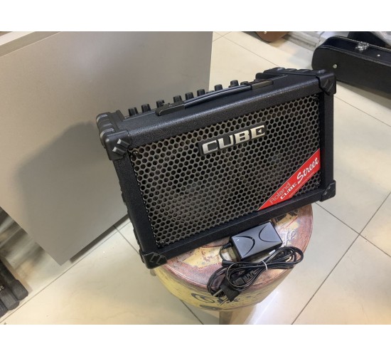Roland Cube Street ST гитарный комбо с чехлом USED