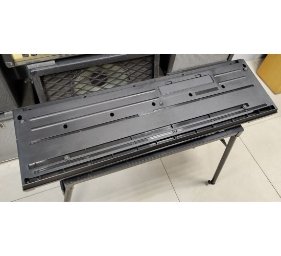 Roland JUNO-DS 61 синтезатор 61-клавиша с оригинальным чехлом USED