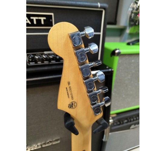 Fender Player Stratocaster HSS Tobacco Sunburst электрогитара, Мексика 2021