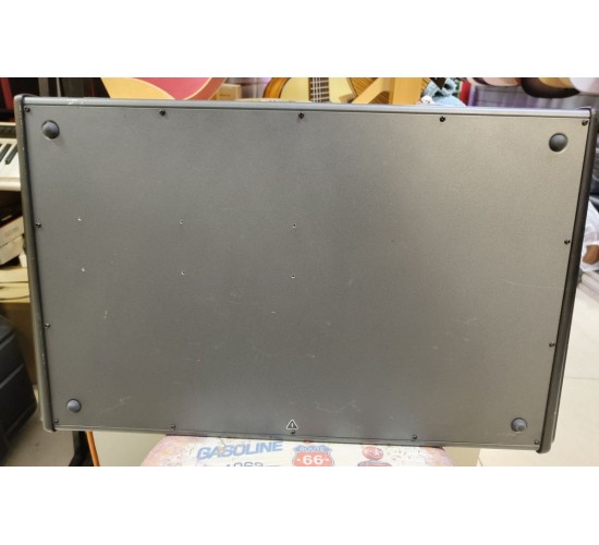 Mackie ProFX22 микшерный пульт USED