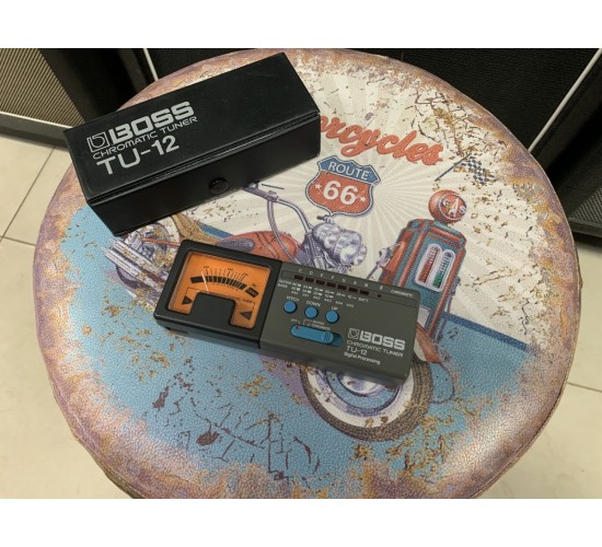 Boss TU-12 Tuner хроматический тюнер USED