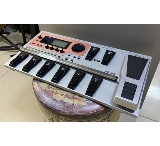 Boss GT-10B процессор эффектов для бас-гитары USED