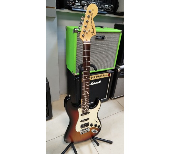 Fender American Highway One Stratocaster HSS электрогитара, США 2006 USED