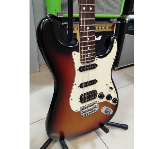 Fender American Highway One Stratocaster HSS электрогитара, США 2006 USED
