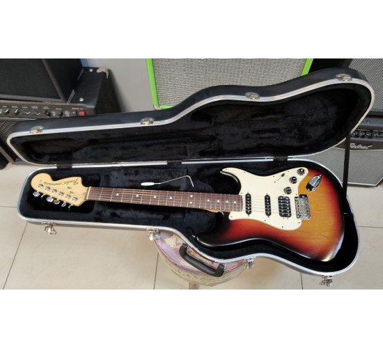 Fender American Highway One Stratocaster HSS электрогитара, США 2006 USED
