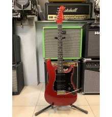 Fernandes Limited Edition SSH-40 Stratocaster электрогитара, цвет красный, Япония USED