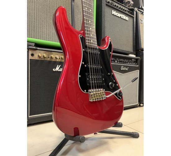 Fernandes Limited Edition SSH-40 Stratocaster электрогитара, цвет красный, Япония USED