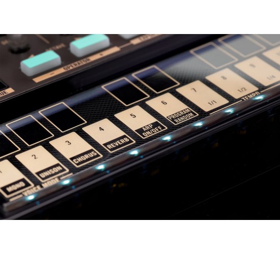 Korg Volca FM2 Компактный цифровой шестиголосный FM-синтезатор
