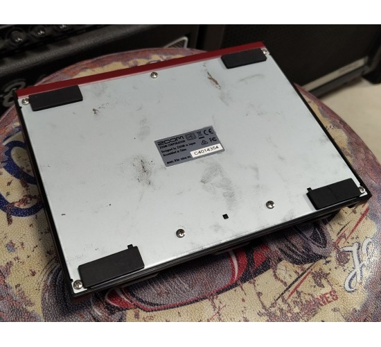Zoom B3n басовый процессор мультиэффектов USED